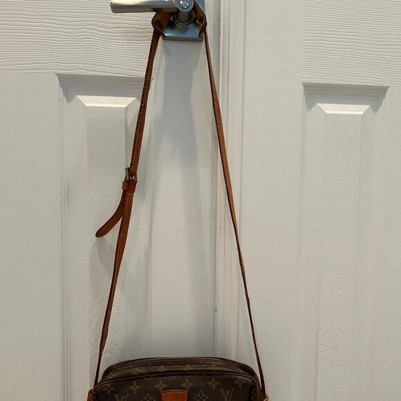 Authentic Louis Vuitton Jeune Fille Monogram Cross Body Bag - Picture 12 of 12